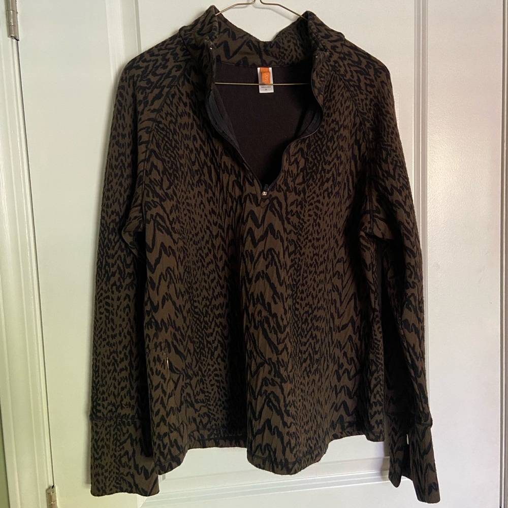 Lucy 1/4 Zip Pullover